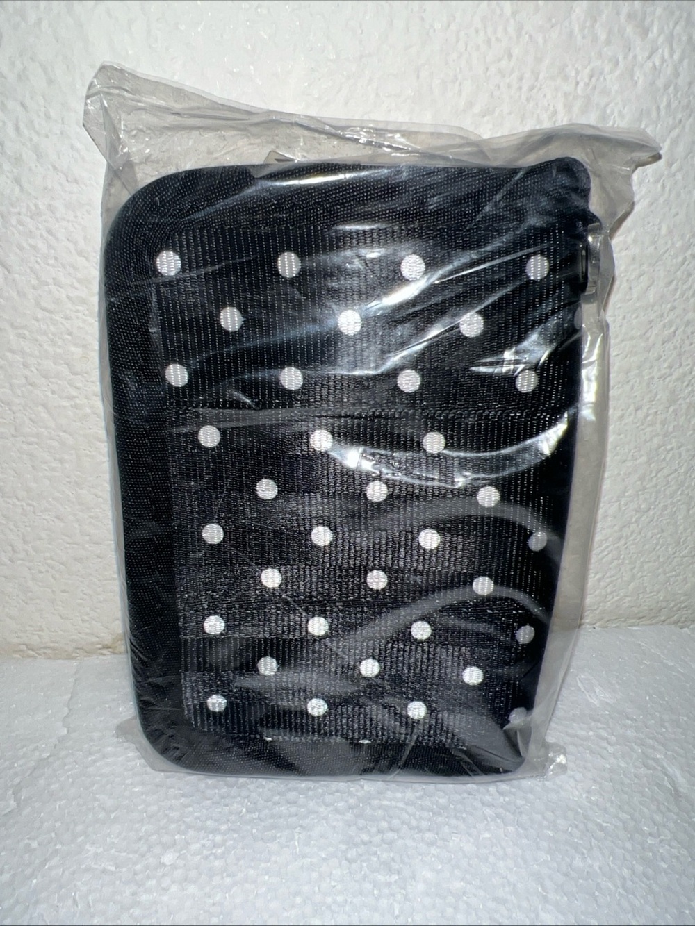 Harveys Black and White Polka Dot fun size wallet Dottie - Picture 2 of 4